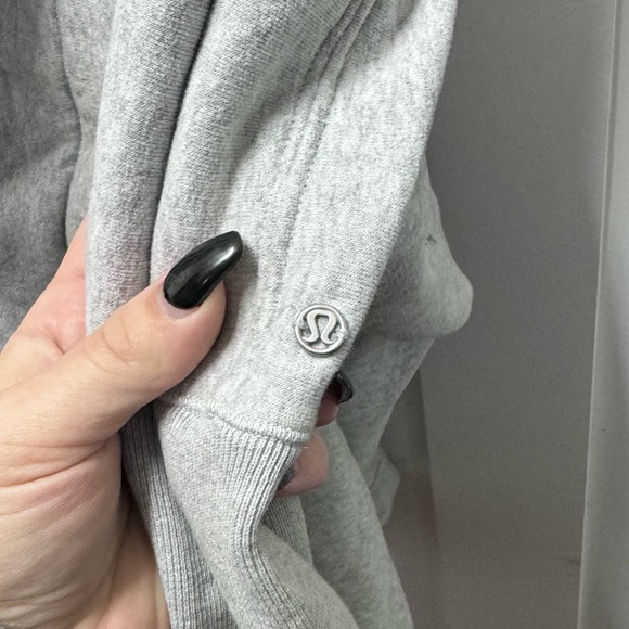 Lululemon it makes two wrap fits size 8-12 - Picture 3 of 4